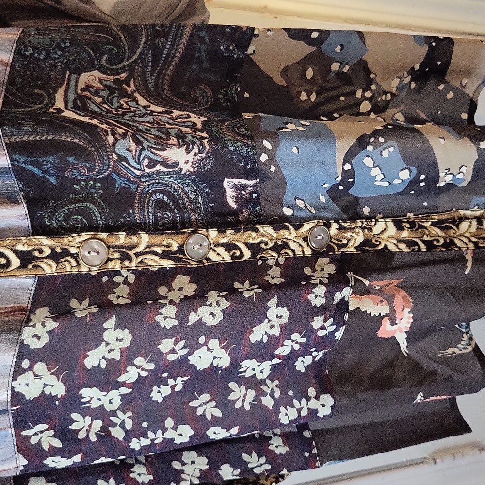 John Mark Multimedia Button Down Tunic Blouse NWT - image 3